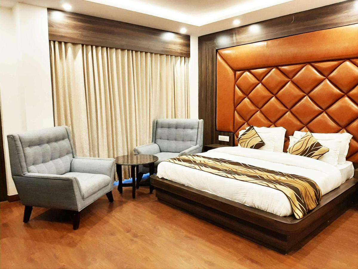 Hotel Trinity Heights Маклеод-Гандж Екстер'єр фото